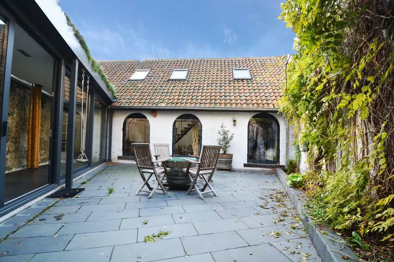 Bnb Nest Gand 2*,  Belgio