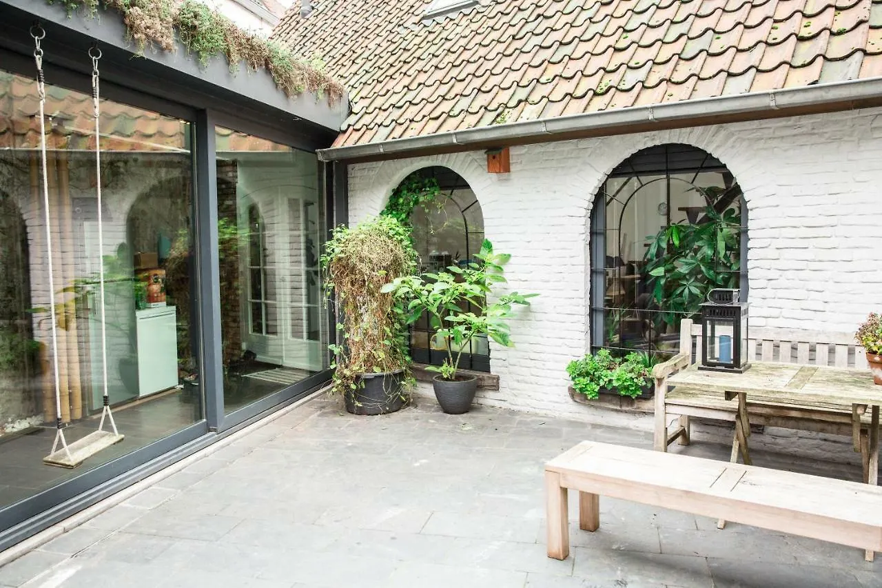 Bnb Nest Gand 2*,  Belgio